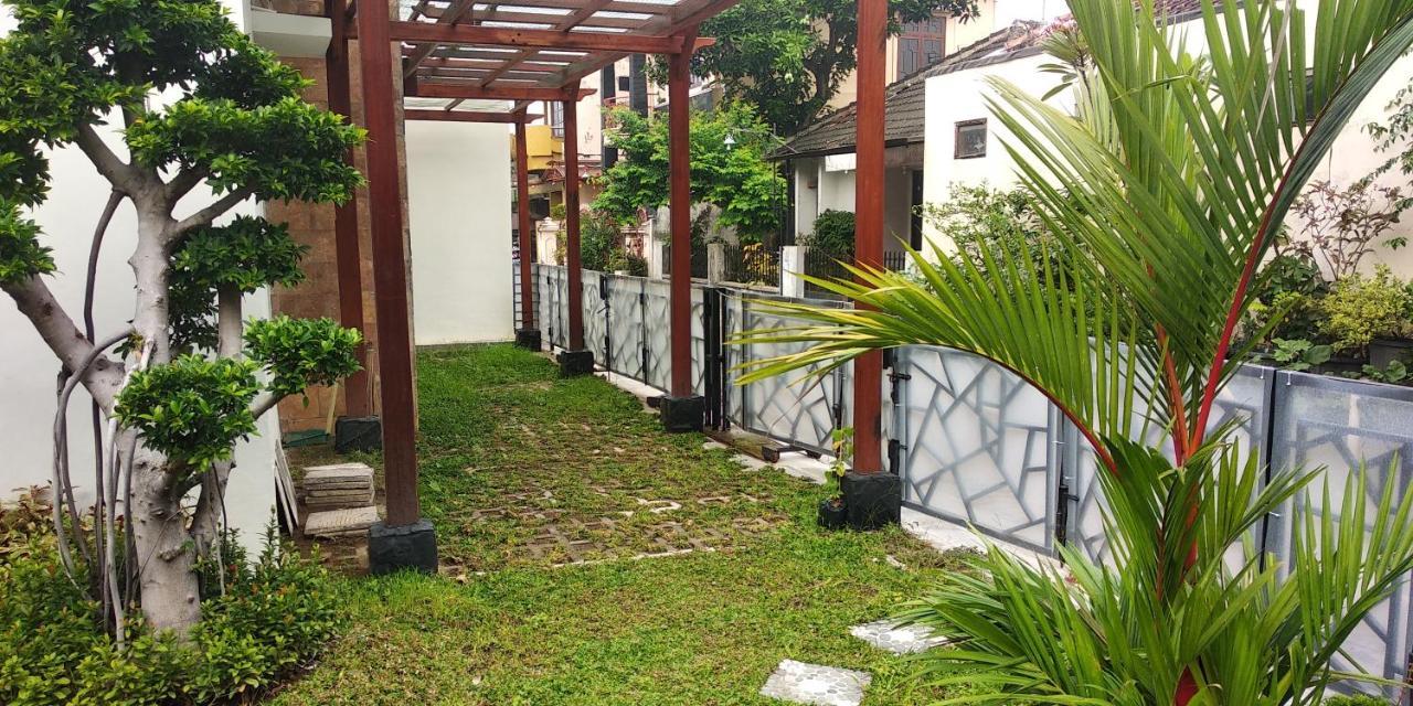 Omah Inap D24 Syariah Near Universitas Aisyiah Yogyakarta Mitra Reddoorz Sleman  Eksteriør billede